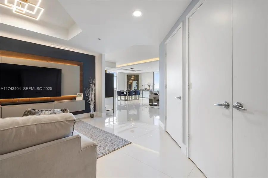 17301 Biscayne Boulevard #2302, North Miami Beach, FL 33160 - #3