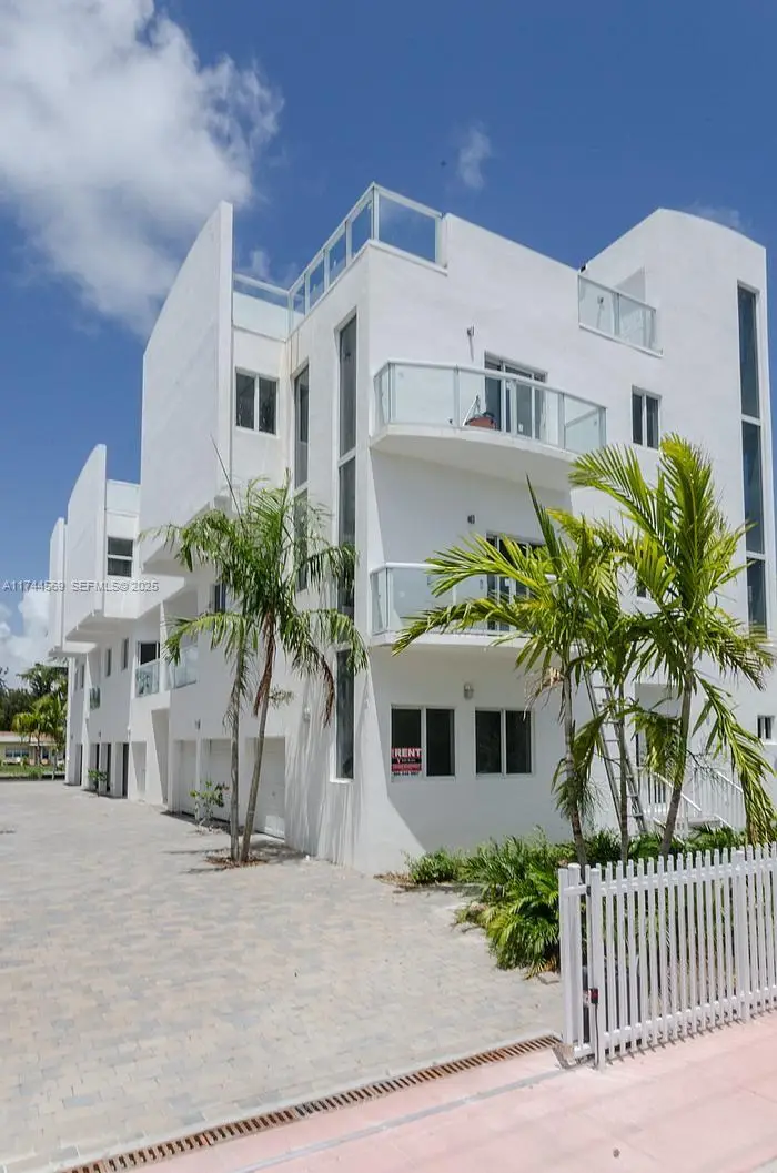 1985 Calais #3, Miami Beach, FL 33141 - #1