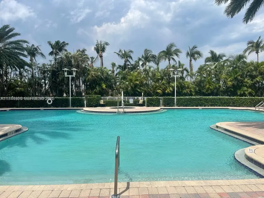 1755 E Hallandale Beach Boulevard #MEZ7E, Hallandale Beach, FL 33009 - #2