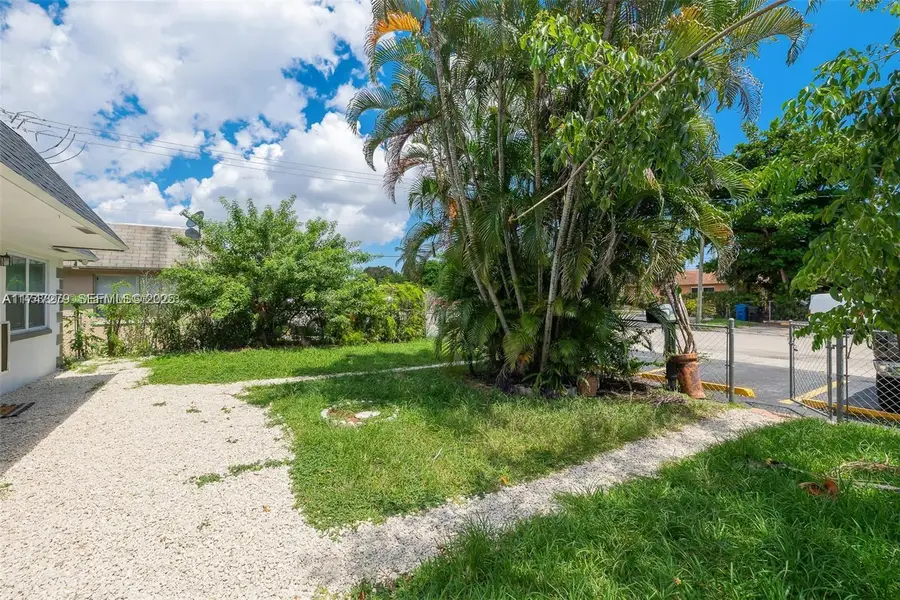 1539 NW 8th Avenue, Fort Lauderdale, FL 33311 - #3