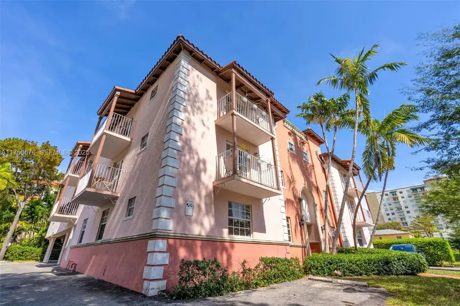 29 Santillane Avenue #7, Coral Gables, FL 33134 - #3