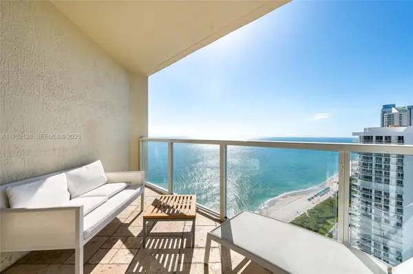 16699 Collins Avenue #3010, Sunny Isles Beach, FL 33160