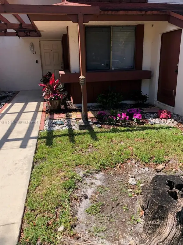 600 NW 210th Street #108-28, Miami Gardens, FL 33169