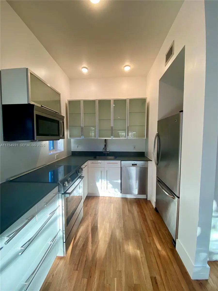 929 Michigan Avenue #5, Miami Beach, FL 33139 - #3