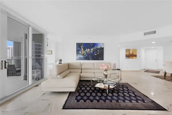 21055 Yacht Club Drive #902, Aventura, FL 33180
