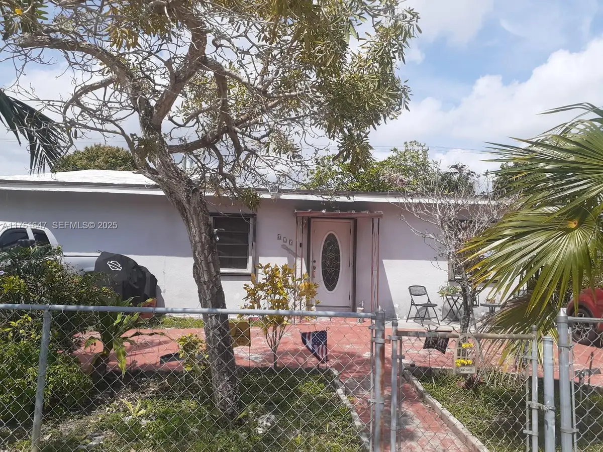 625 E 28th Street, Hialeah, FL 33013 - #1