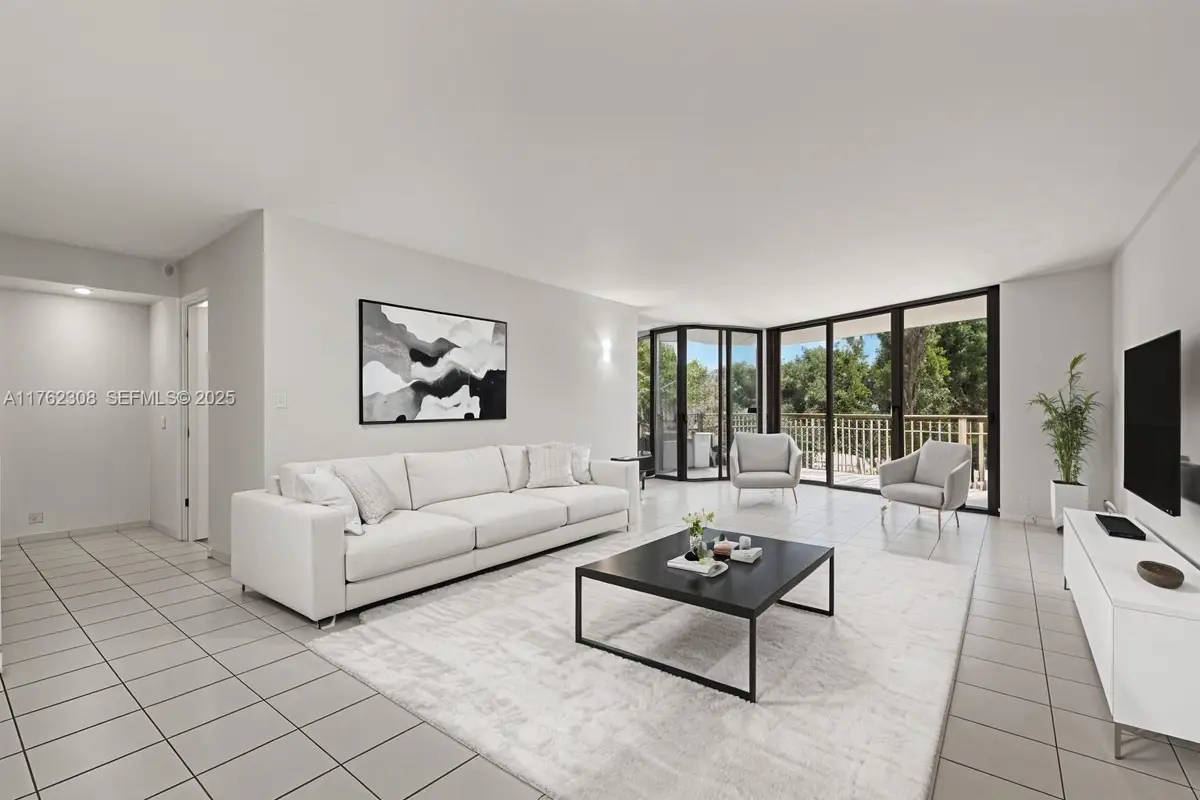 4000 Towerside Terrace #302, Miami, FL 33138 - #1