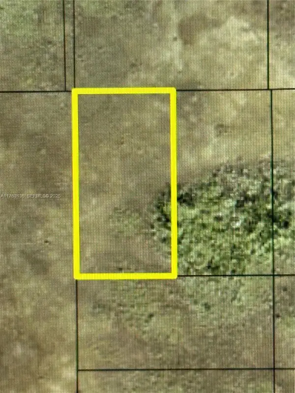 0016 Acerage, Miami, FL 33035