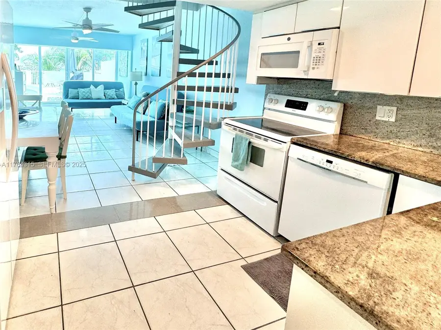 5445 Collins Avenue #TH11, Miami Beach, FL 33140 - #2