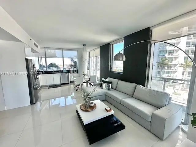 92 SW 3rd Street #1410, Miami, FL 33130 - #2