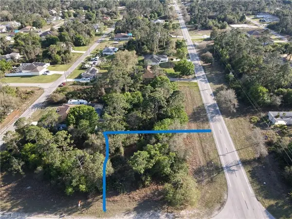 211 Bell S Boulevard, Lehigh Acres, FL 33974