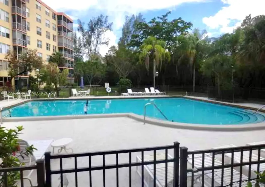 17890 W Dixie Highway 714 #714, North Miami Beach, FL 33160 - #2
