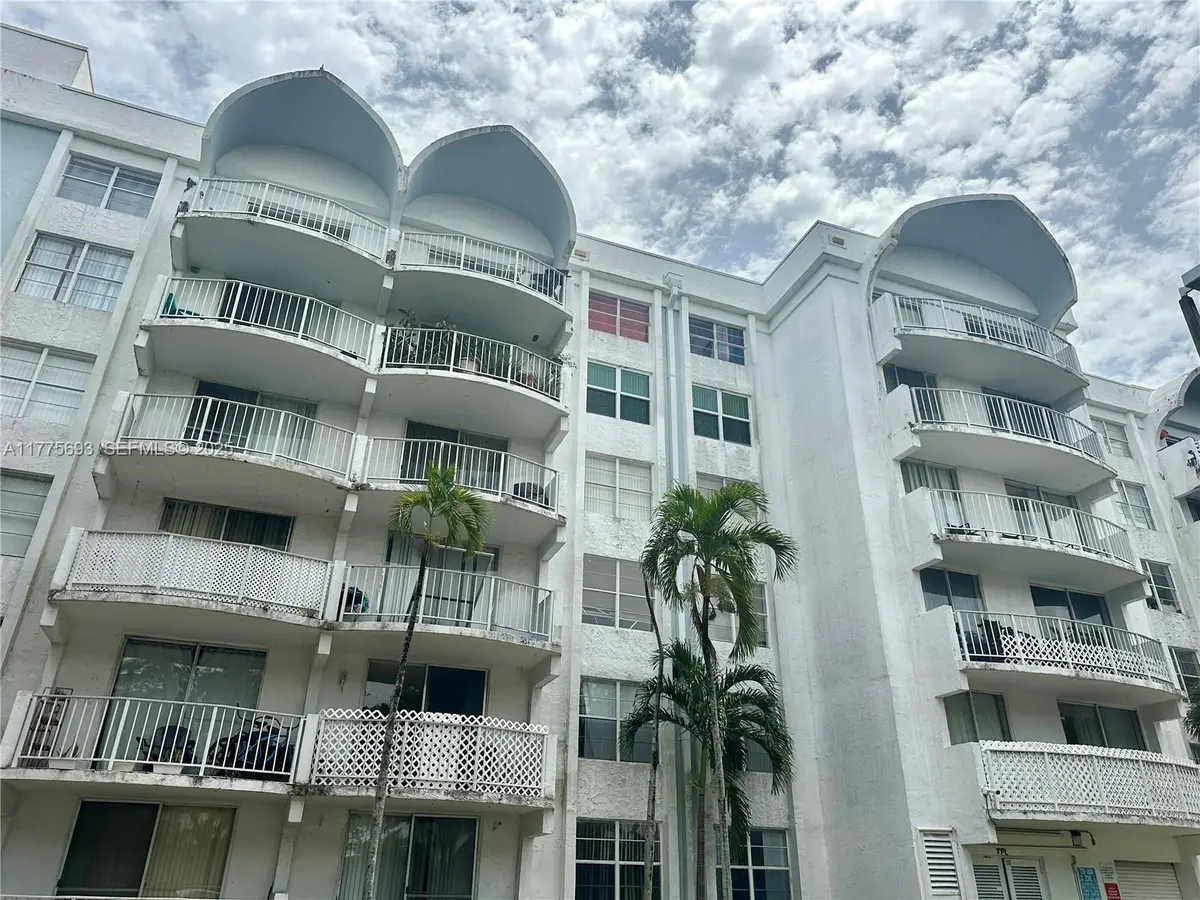 484 NW 165th St Road #A316, Miami, FL 33169 - #1