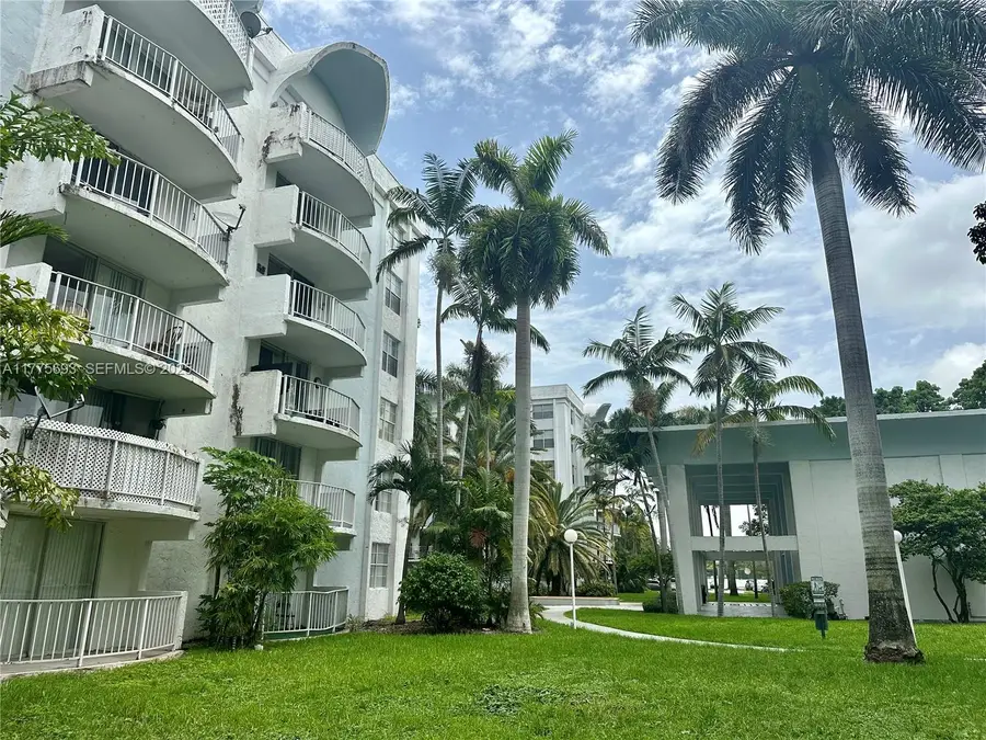 484 NW 165th St Road #A316, Miami, FL 33169 - #2