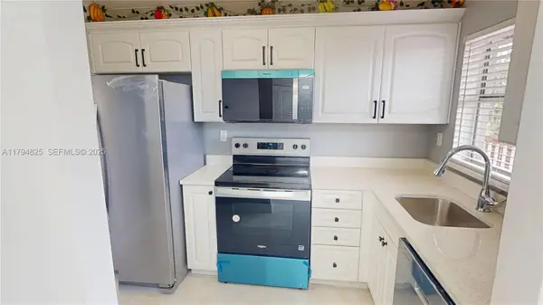 9900 Sunrise Lakes Boulevard #309, Sunrise, FL 33322