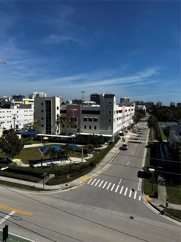 9500 W Bay Harbor Drive #6F, Bay Harbor Islands, FL 33154