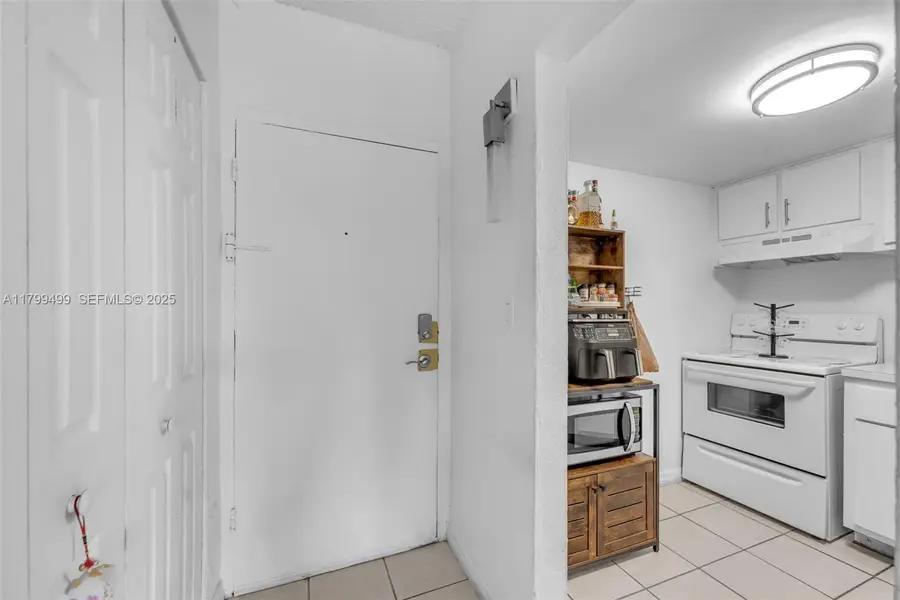 4550 NW 9th Street #106E, Miami, FL 33126 - #3