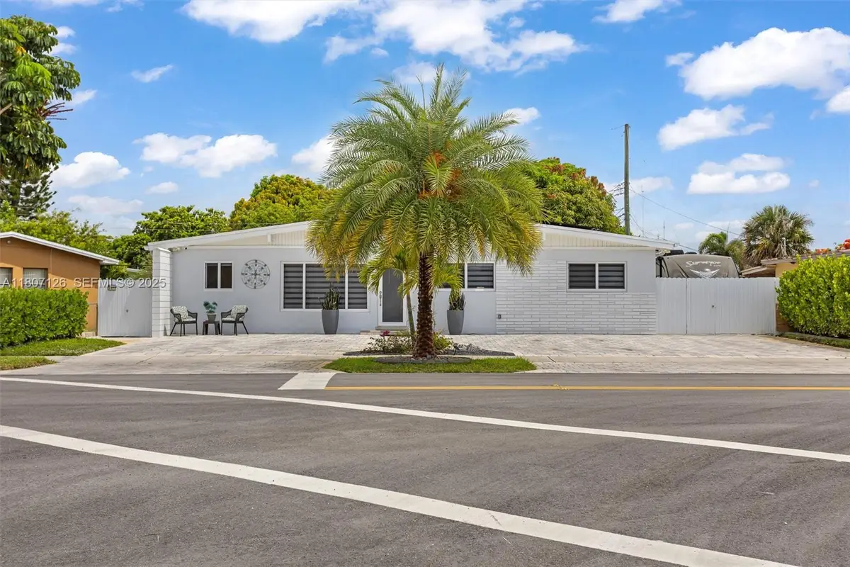 881 NW 177th Terrace, Miami Gardens, FL 33169 - #1