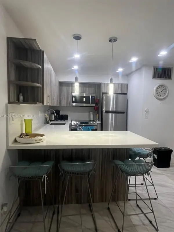 2145 Pierce Street #422, Hollywood, FL 33020