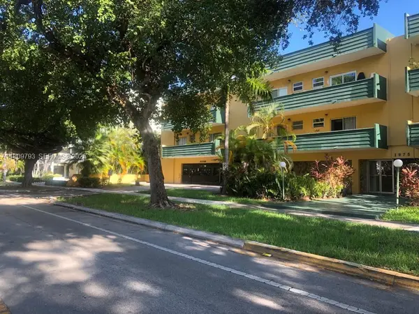 1975 NE 135th Street #2D, North Miami, FL 33181