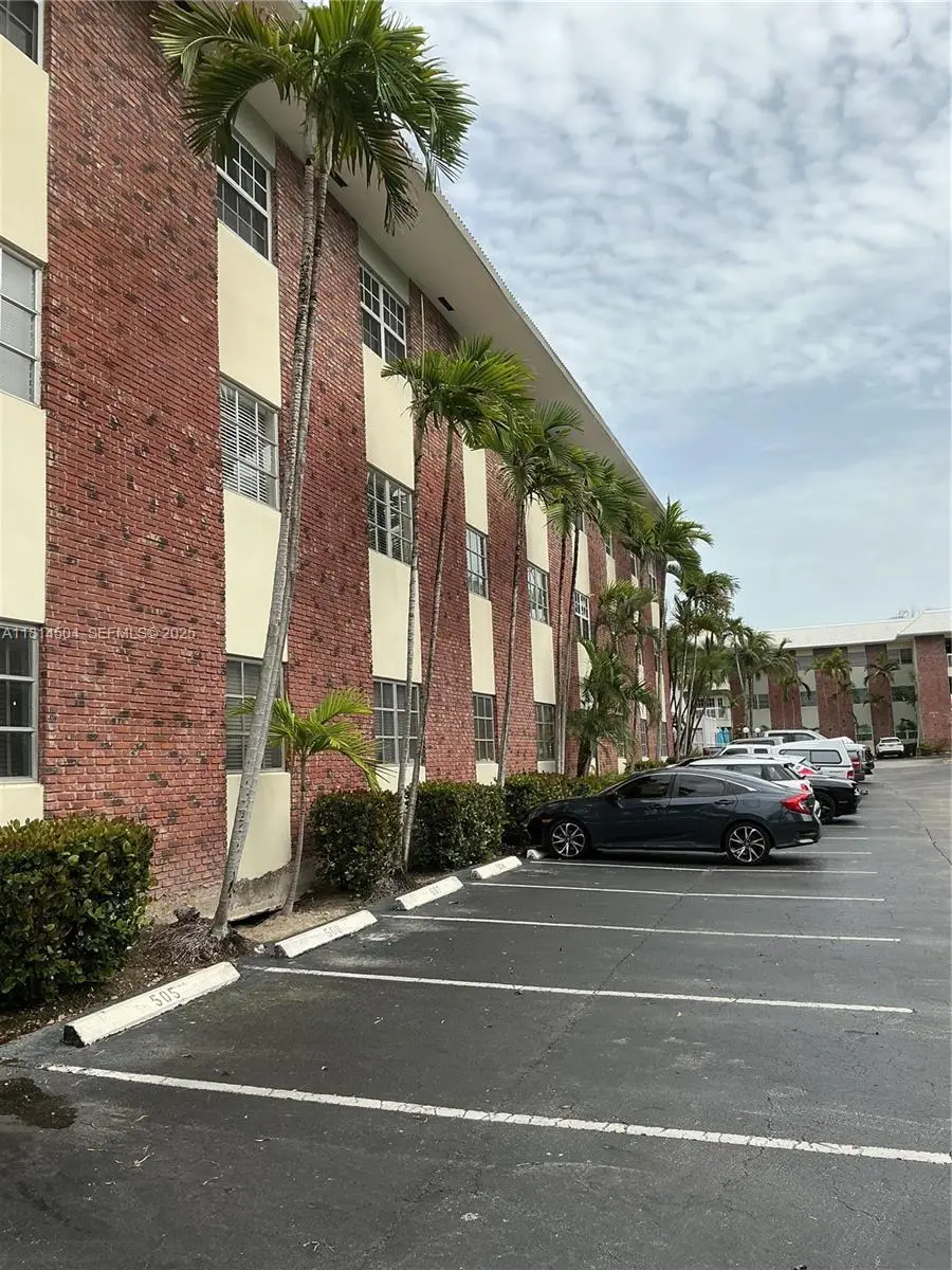 2426 SE 17th Causeway #109A, Fort Lauderdale, FL 33316 - #2