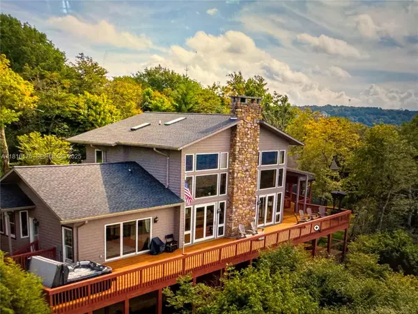 200 Summit Lodge Road, , NC 