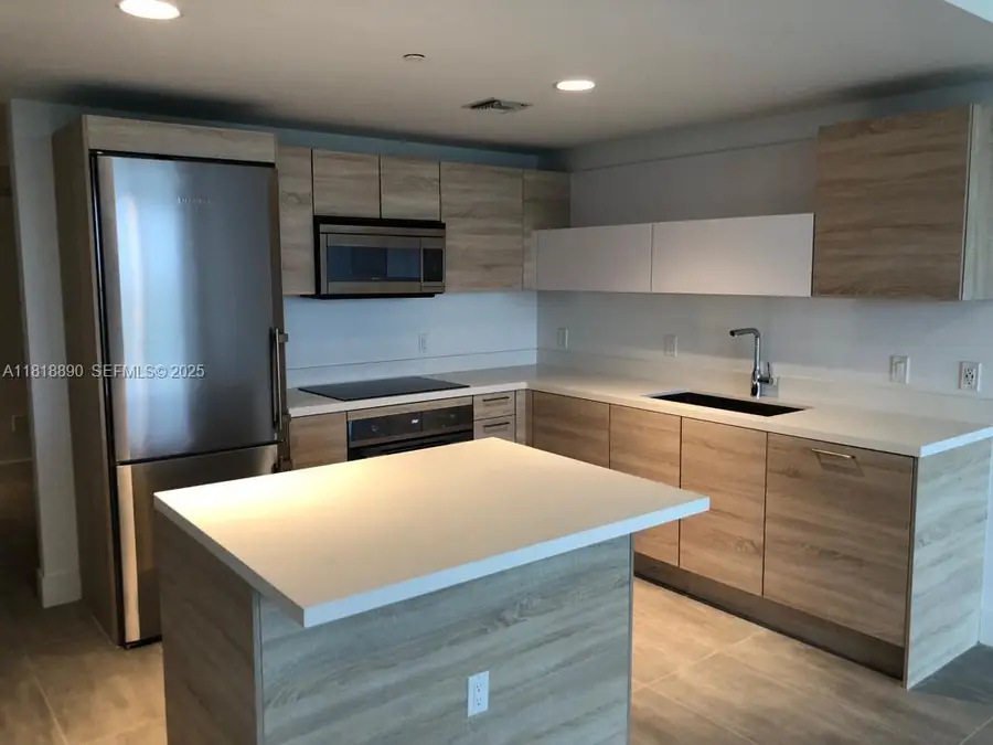 16385 Biscayne Boulevard #1005, North Miami Beach, FL 33160 - #3