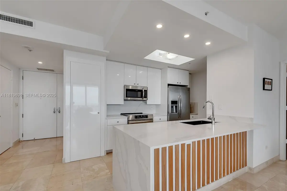 848 Brickell Key Drive #1803, Miami, FL 33131 - #1