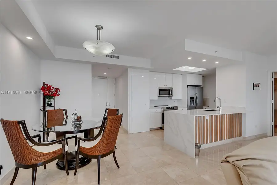 848 Brickell Key Drive #1803, Miami, FL 33131 - #3