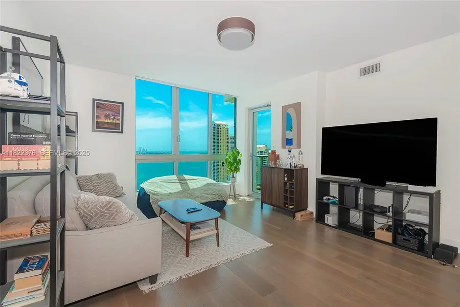 300 S Biscayne Boulevard #T2612, Miami, FL 33131 - #3