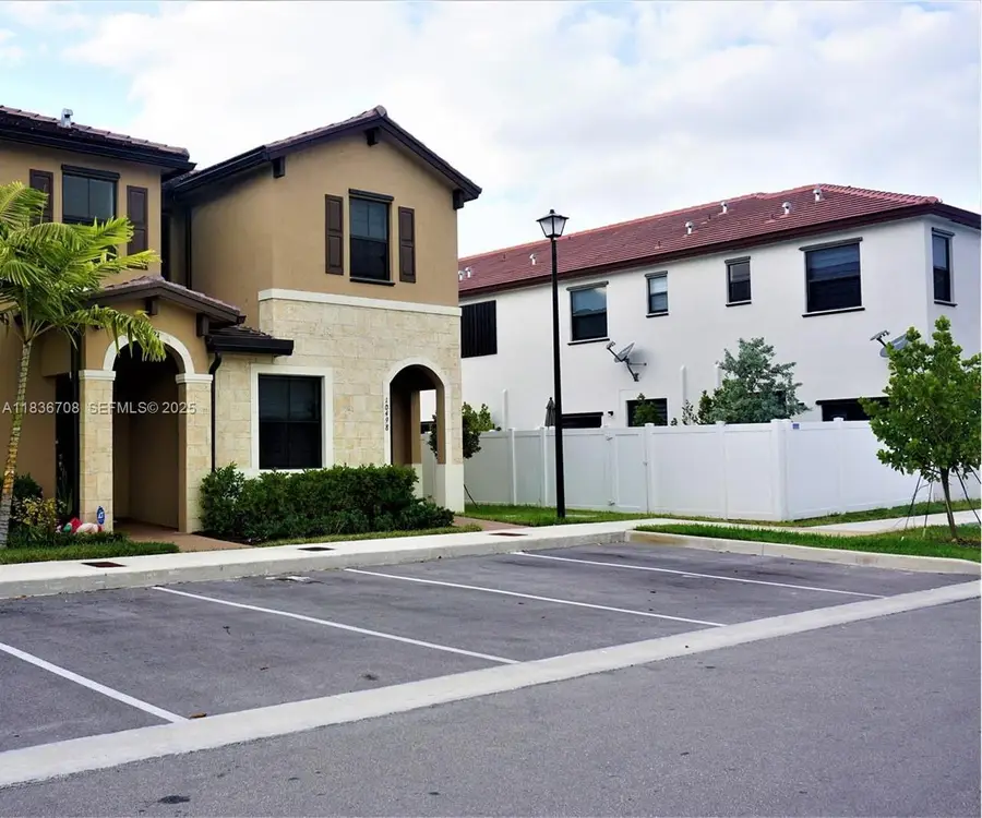 10498 W 33rd Way, Hialeah, FL 33018 - #2
