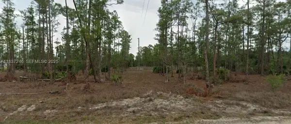 2005 E 13th Street, Lehigh Acres, FL 33971