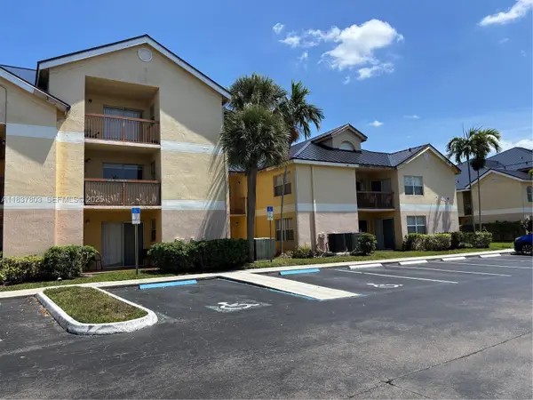 7640 Westwood Drive #406, Tamarac, FL 33321