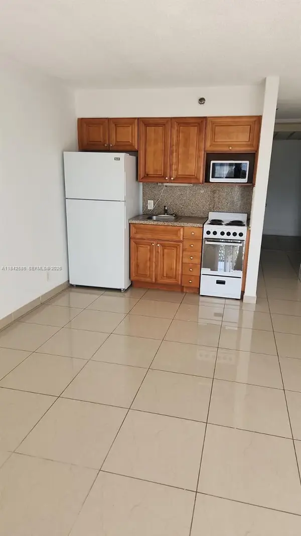 16450 NW 2nd Avenue #206, Miami, FL 33169