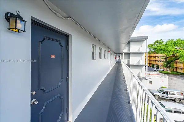 445 NE 195th Street #330, Miami, FL 33179