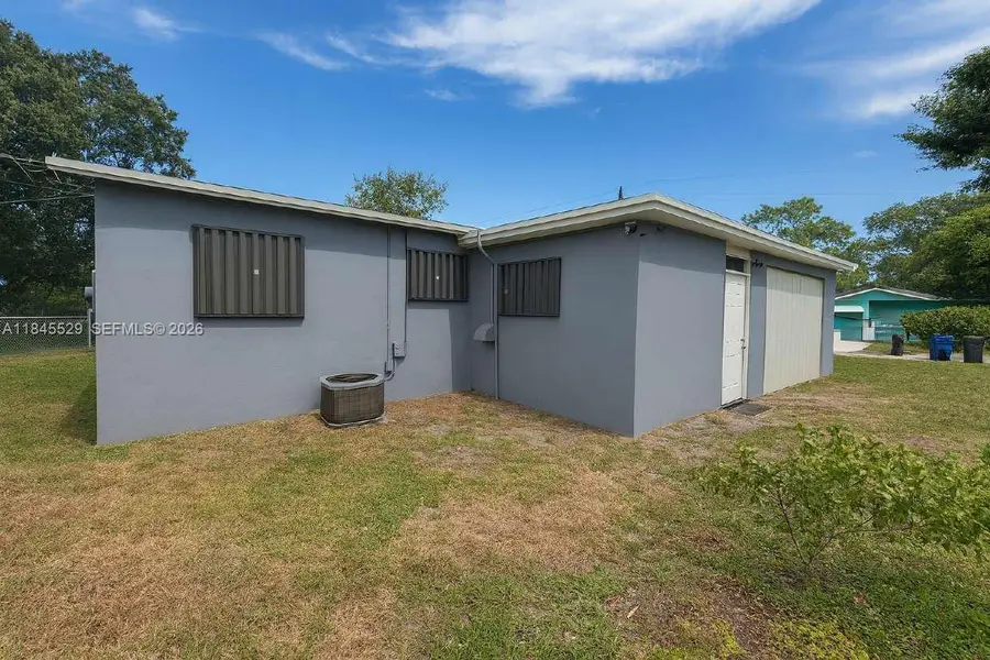 2231 NW 9th Court, Fort Lauderdale, FL 33311 - #3
