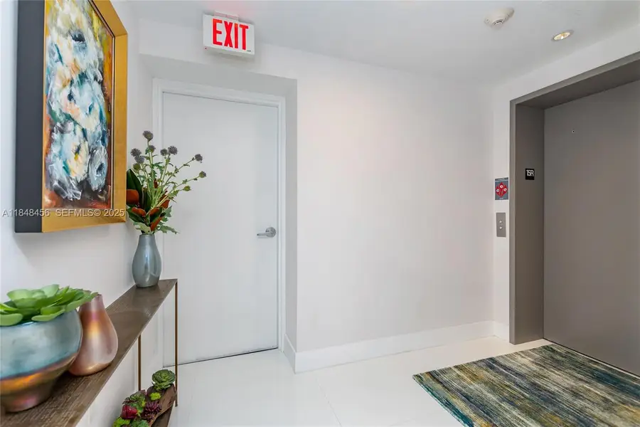 16385 Biscayne Boulevard #1503 +2Parking, North Miami Beach, FL 33160 - #3