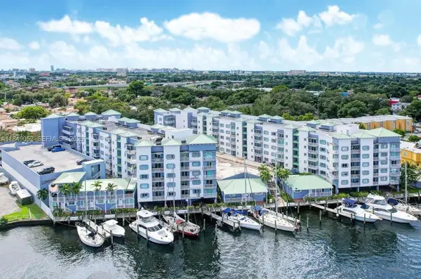 2415 NW 16th St Road #3031, Miami, FL 33125