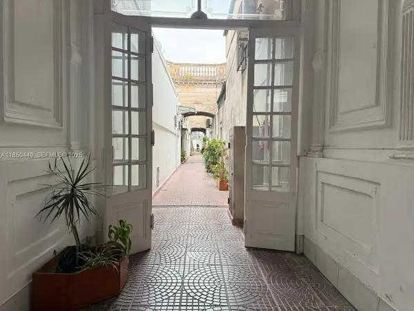 945 Defensa San Telmo Street, , FL 
