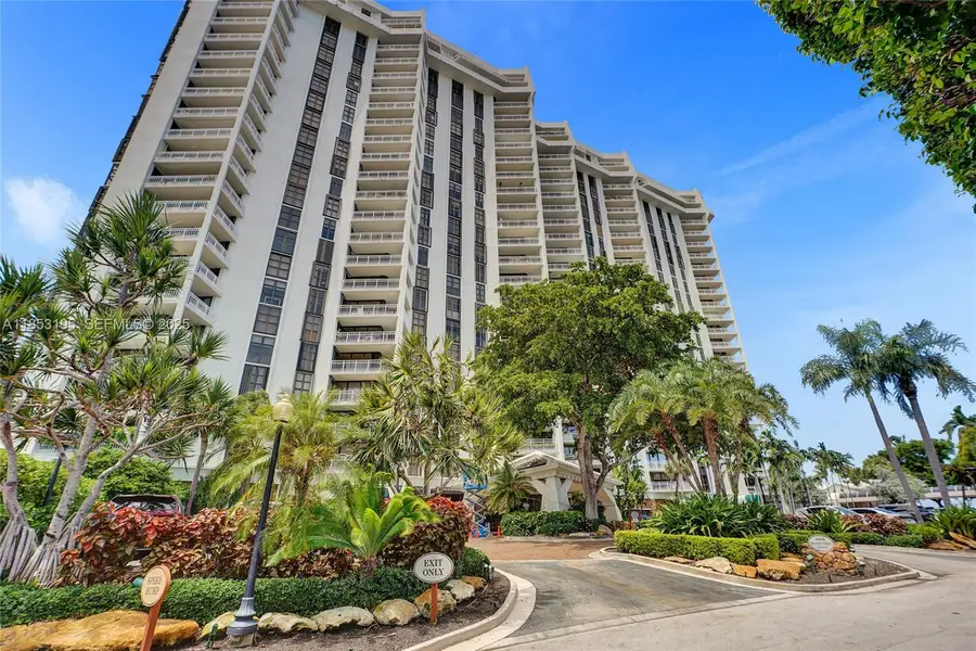 4000 Towerside Terrace #PH9, Miami, FL 33138 - #3