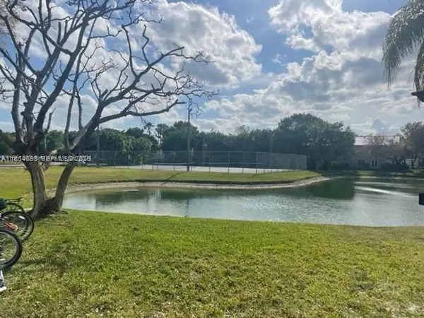 12950 Vista Isles Drive #411, Sunrise, FL 33325