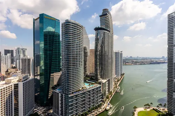 77 SE 5th Street #2410, Miami, FL 33131