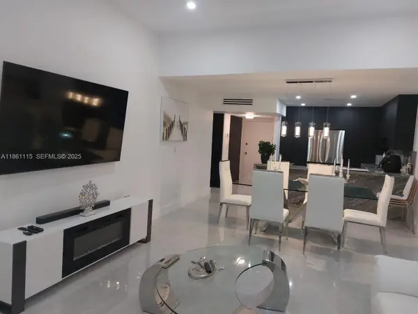3180 S Ocean Drive #1721, Hallandale Beach, FL 33009