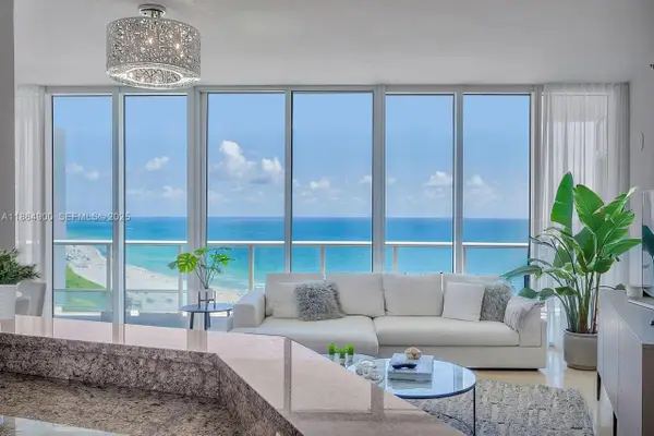 100 S Pointe Drive #2208, Miami Beach, FL 33139