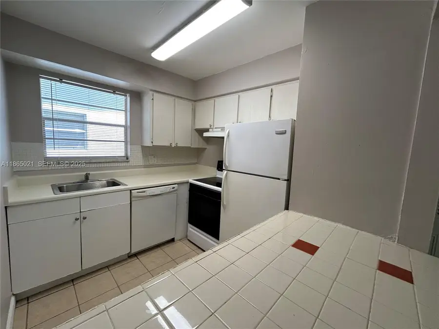 6505 Winfield Boulevard #B-18, Margate, FL 33063 - #3