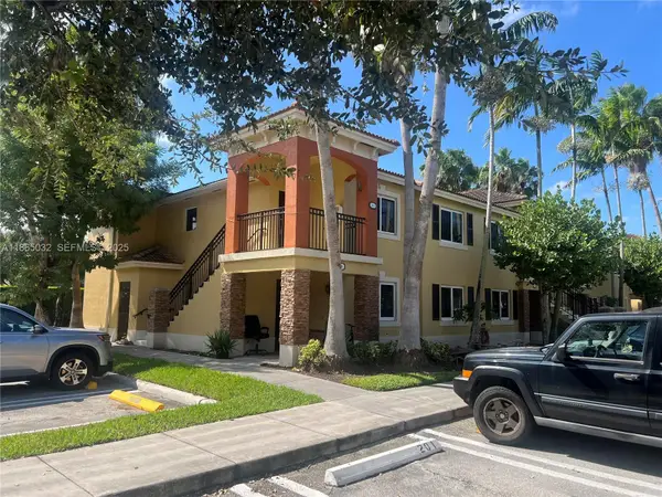 3390 NE 9th Street #201, Homestead, FL 33033