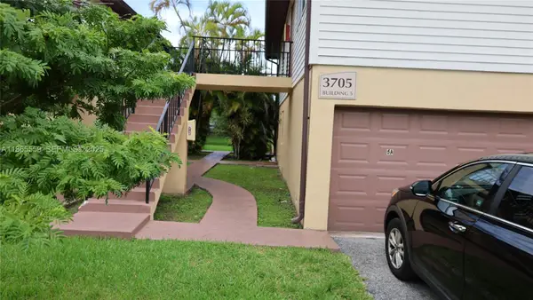 3705 NW 84th Avenue #D5, Sunrise, FL 33351