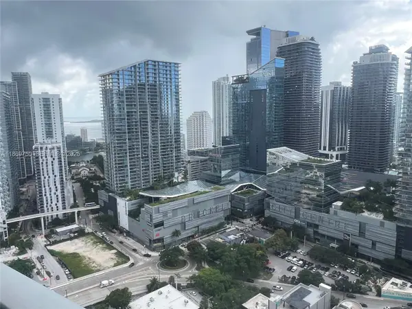 92 SW 3rd Street #3803, Miami, FL 33130
