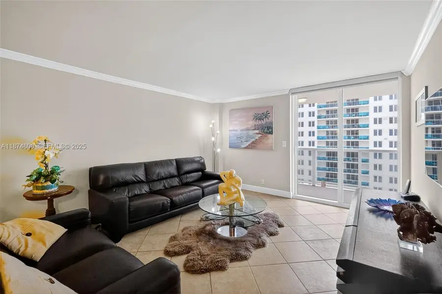 2401 Collins Avenue #1005, Miami Beach, FL 33140 - #3