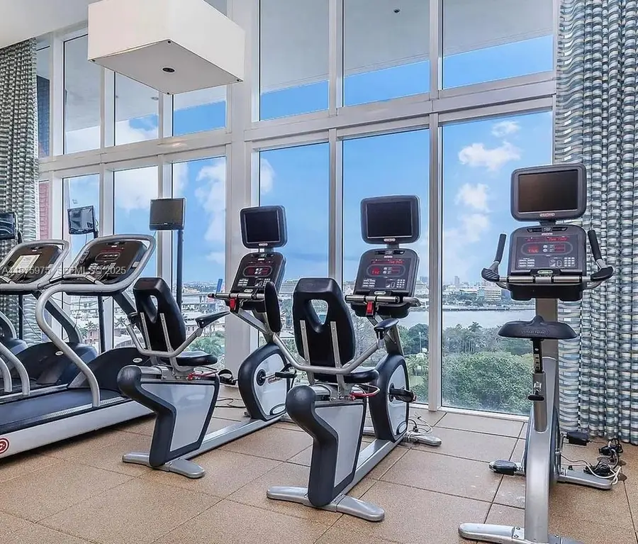 50 Biscayne Boulevard #606, Miami, FL 33132 - #3